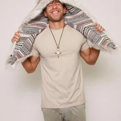 SpiritHoods LLC DAY TIME STYLE Timber Wolf Collector Faux Fur Shawl | Men's