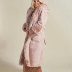 SpiritHoods LLC Rose Quartz Wolf Luxe Classic Faux Fur Robe | Women's