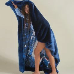 SpiritHoods LLC Lora Zombie Artist Edition Luxe Courage Polar Bear Faux Fur Throw CUDDLE TIME