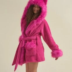 SpiritHoods LLC Lipstick Wolf Classic Short Faux Fur Robe | Women's NEW