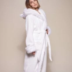 SpiritHoods Arctic Wolf Classic Faux Fur Robe | Women's