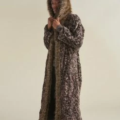 SpiritHoods LLC NIGHT TIME STYLE Savannah Cat Classic Faux Fur Style Robe | Men's