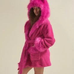 SpiritHoods LLC Lipstick Wolf Classic Short Faux Fur Robe | Women's NEW