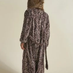 SpiritHoods LLC NIGHT TIME STYLE Savannah Cat Classic Faux Fur Style Robe | Men's