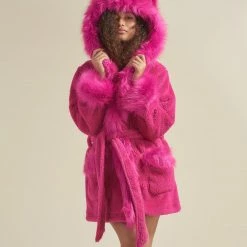 SpiritHoods LLC Lipstick Wolf Classic Short Faux Fur Robe | Women's NEW