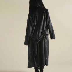 SpiritHoods LLC Black Panther Classic Faux Fur Style Robe | Women's NEW 11 SpiritHoods LLC Black Panther Classic Faux Fur Style Robe | Women's NEW