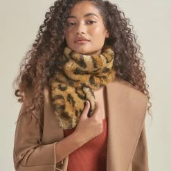 SpiritHoods LLC Jaguar Luxe Faux Fur Scarf | Women's