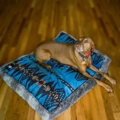 SpiritHoods Grey Wolf Ultra Soft Pet Bed | 2-Size Options NEW 15 SpiritHoods Grey Wolf Ultra Soft Pet Bed | 2-Size Options NEW