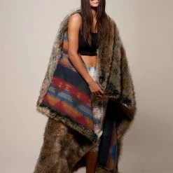 SpiritHoods LLC CUDDLE TIME Direwolf Faux Fur Throw