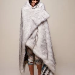 SpiritHoods LLC HOME GOODS Husky Baja Faux Fur Throw