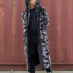 SpiritHoods LLC Tiger Classic Faux Fur Style Robe | Men's