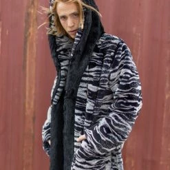 SpiritHoods LLC Tiger Classic Faux Fur Style Robe | Men's