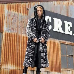 SpiritHoods LLC Tiger Classic Faux Fur Style Robe | Men's