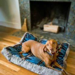 SpiritHoods Grey Wolf Ultra Soft Pet Bed | 2-Size Options NEW 11 SpiritHoods Grey Wolf Ultra Soft Pet Bed | 2-Size Options NEW