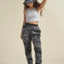 SpiritHoods LLC NEW Shark ULTRA SOFT Faux Fur Sweatpants | Women's 21 SpiritHoods LLC NEW Shark ULTRA SOFT Faux Fur Sweatpants | Women's