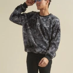 SpiritHoods LLC Shark ULTRA SOFT Faux Fur Sweater | Men's