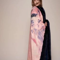 SpiritHoods LLC CUDDLE TIME Indigo Wolf Luxe Faux Fur Collector Edition Throw 14 SpiritHoods LLC CUDDLE TIME Indigo Wolf Luxe Faux Fur Collector Edition Throw