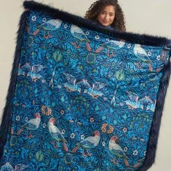 SpiritHoods LLC Nicobar Pigeon Collector Edition Faux Fur Throw