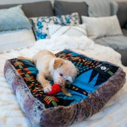 SpiritHoods Grey Wolf Ultra Soft Pet Bed | 2-Size Options NEW 13 SpiritHoods Grey Wolf Ultra Soft Pet Bed | 2-Size Options NEW