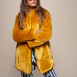 SpiritHoods LLC Golden Wolf Luxe Collared Faux Fur Coat | Women's COLORFUL PARTY ANIMALS